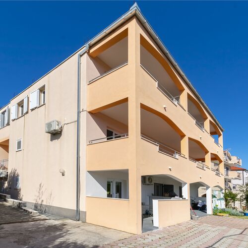 Apartments Orange Duce  2
