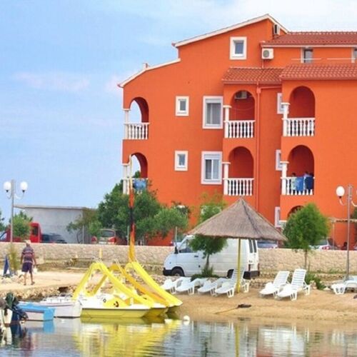 Apartments Sor Bibinje  4