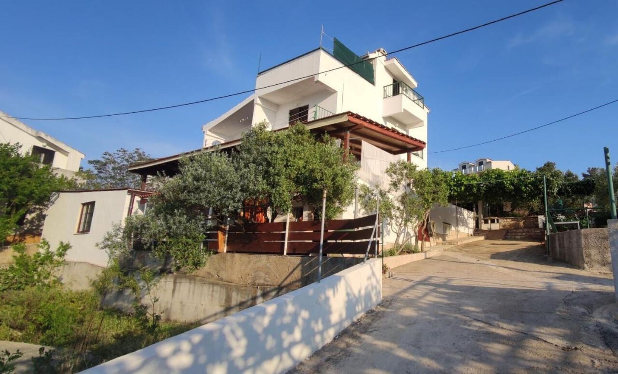 Apartments Vlado Rogac