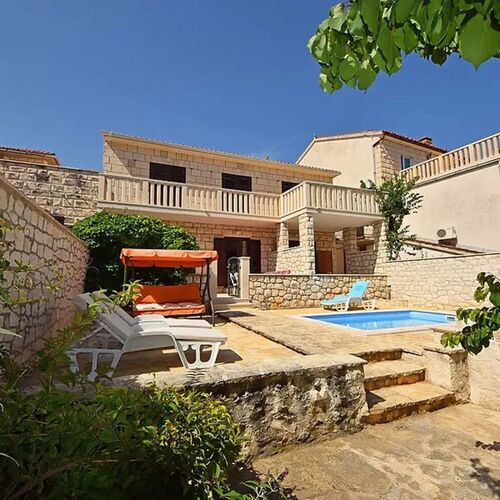 Apartment Mari Supetar