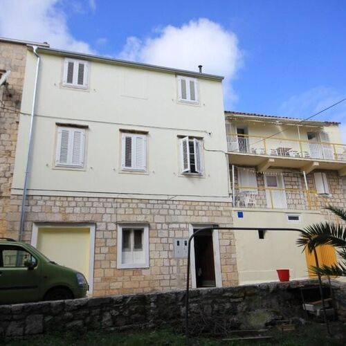 Apartments Mat Vis  3