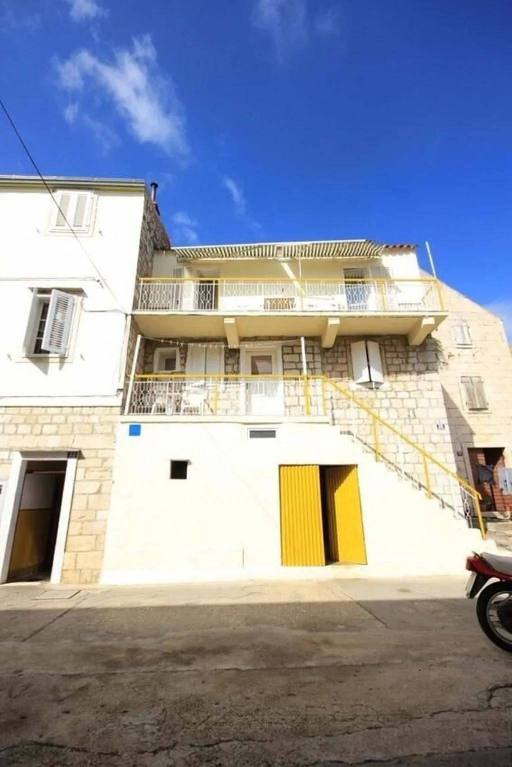 Apartments Mat Vis