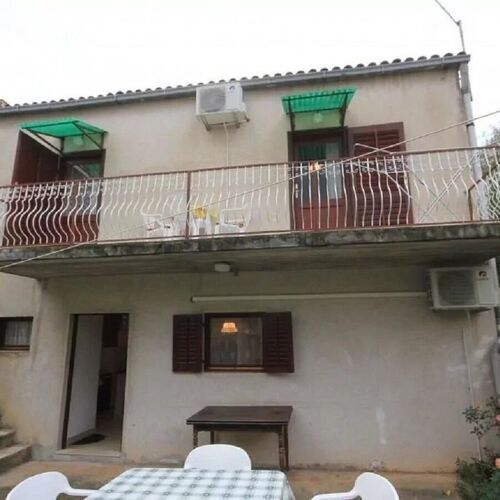 Apartment Tenara Vis  2