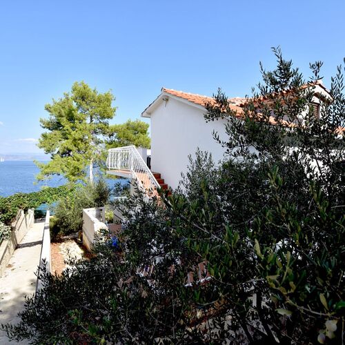 Apartment Ela Rogac  4