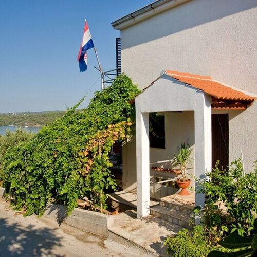 Apartment Goran Necujam  2
