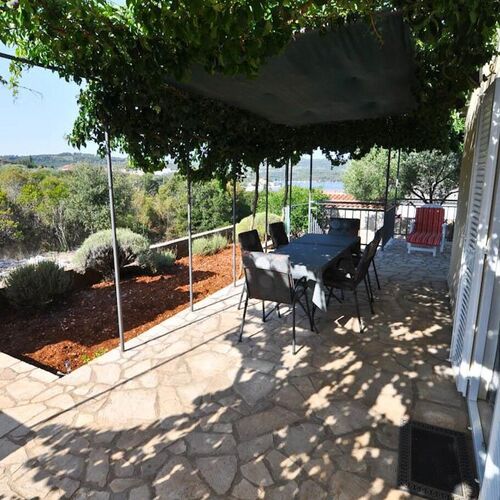 Apartment Vera Necujam