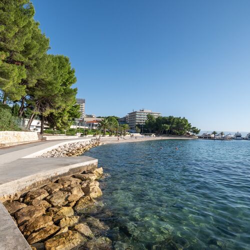 Apartments Residence suits Lav Podstrana  4