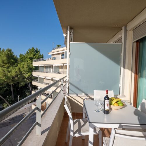 Apartments Residence suits Lav Podstrana  2