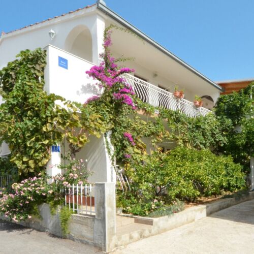 Apartments Paž Vinisce