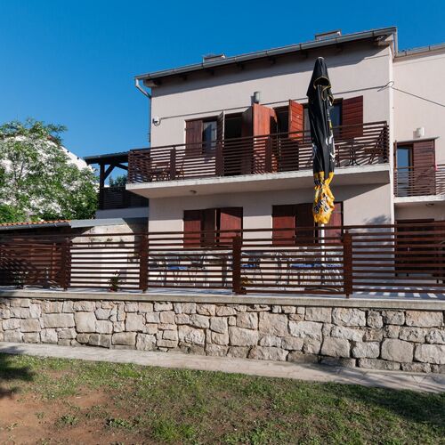 Apartments Tiho Preko