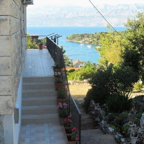 Apartment Ivope Splitska  3