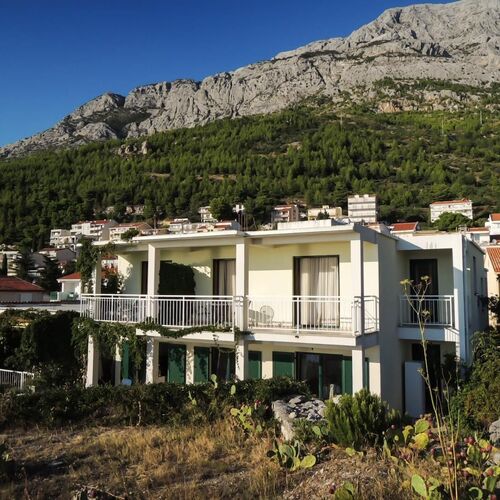 Apartments Lada Baska Voda