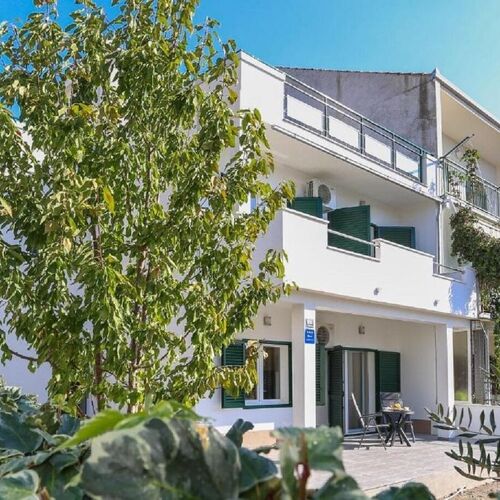 Apartments Slavko with terrace : Kastel Stari