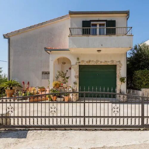 House Peace Kastel Sucurac  2
