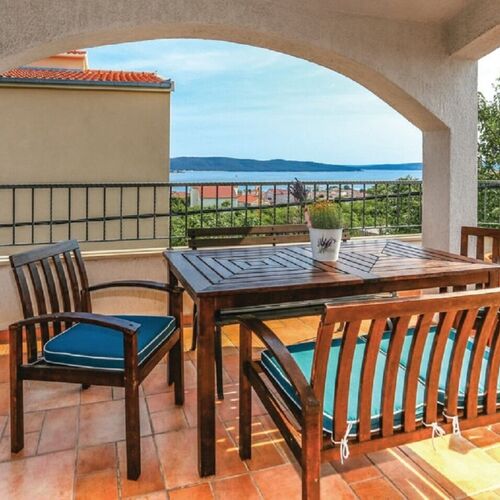 House Peace Kastel Sucurac