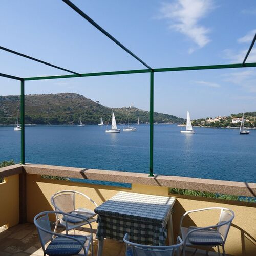Apartments More Skrivena Luka  2