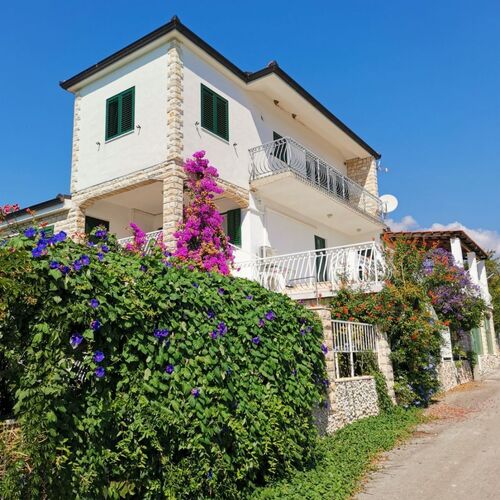 Apartments Srđan Vinisce  4