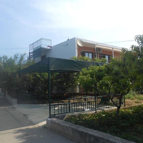Apartment Luka Seget Donji  2