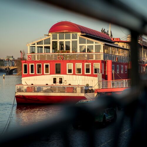 Botel Albatros