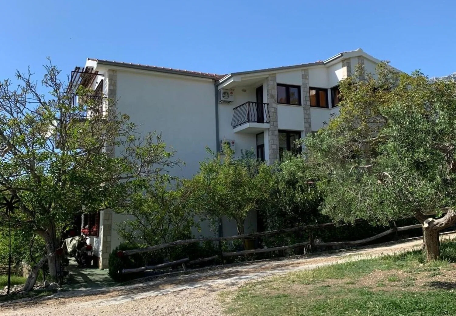 Apartments Antisa Tucepi