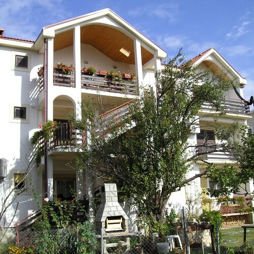 Apartments Oasis Nin