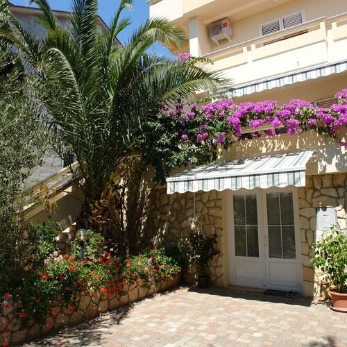 Apartments Ip Mandre  2