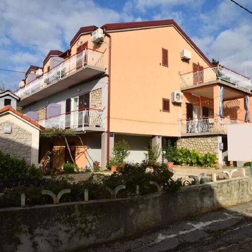 Apartments and Rooms Mirja Starigrad Paklenica  2