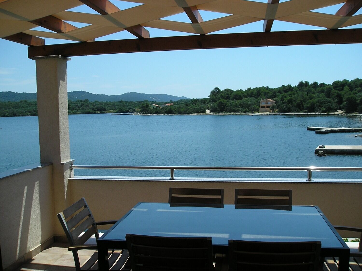 Apartments Ivo Veli Rat