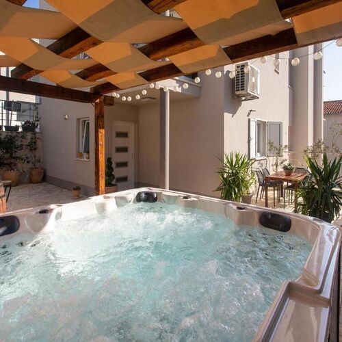 Apartment Slavena Okrug Gornji  4