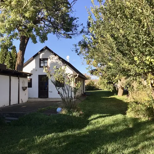 Seara Üdülőház Pázmánd 002 kép
