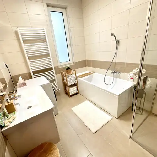 Csatangoló Lovas Apartman Gold Kalocsa 010 kép