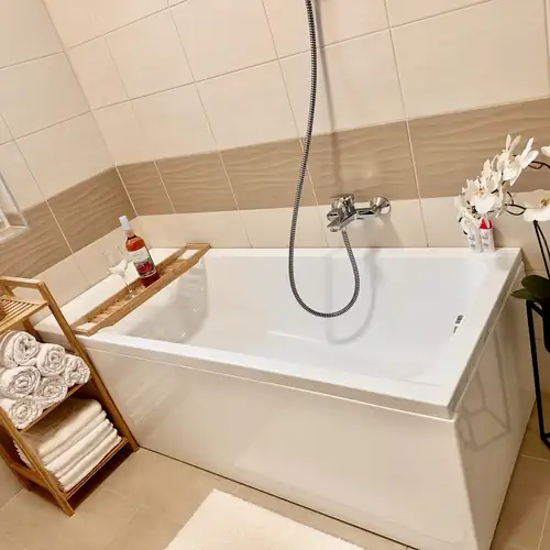 Csatangoló Lovas Apartman Gold Kalocsa 013 kép