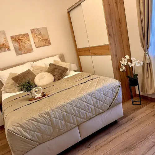 Csatangoló Lovas Apartman Gold Kalocsa 017 kép