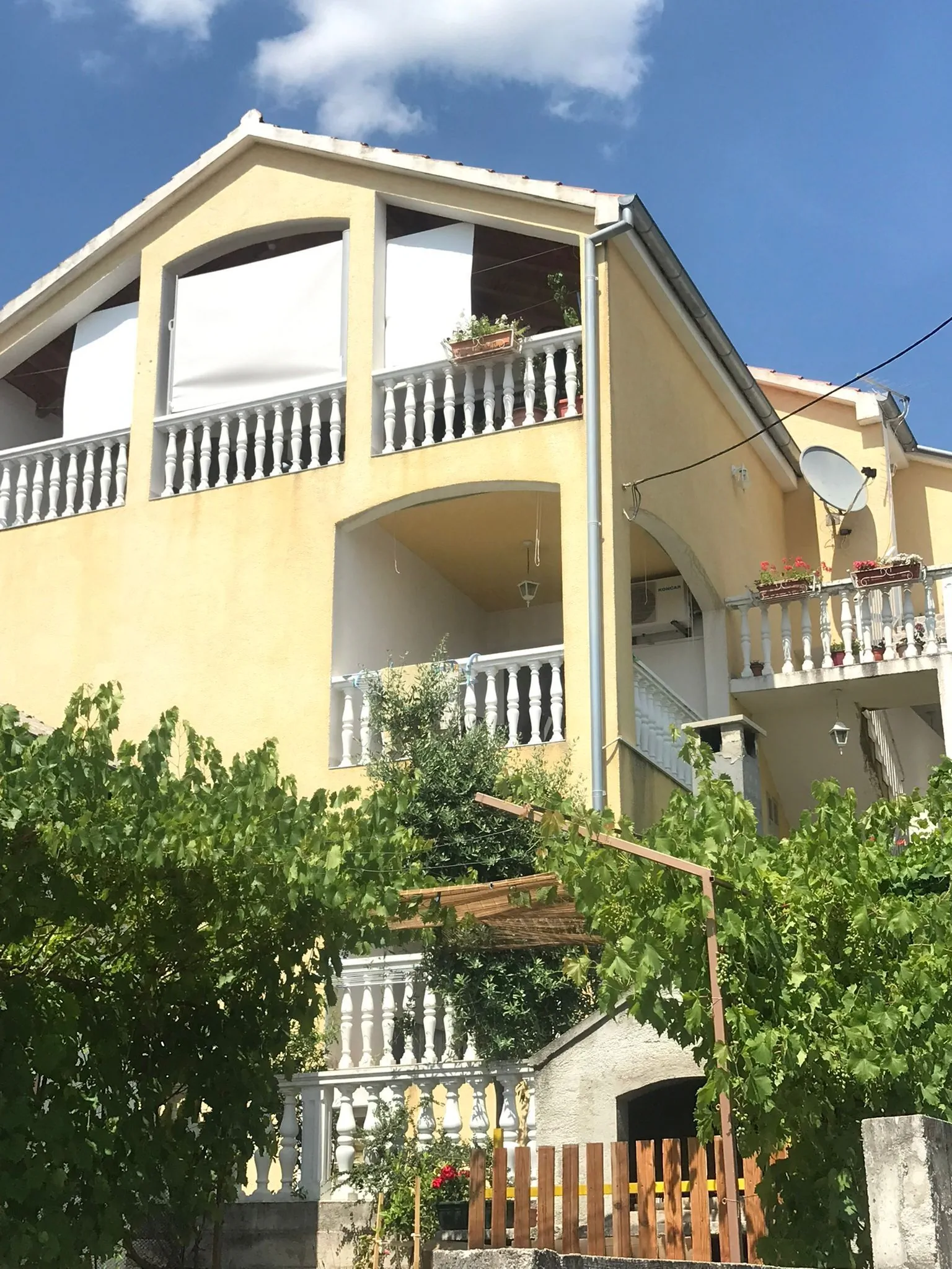 Apartments Sandra Kruševo