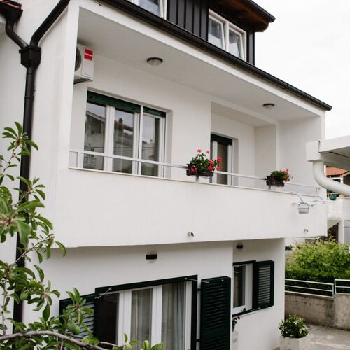 Apartments Petri Tisno  2