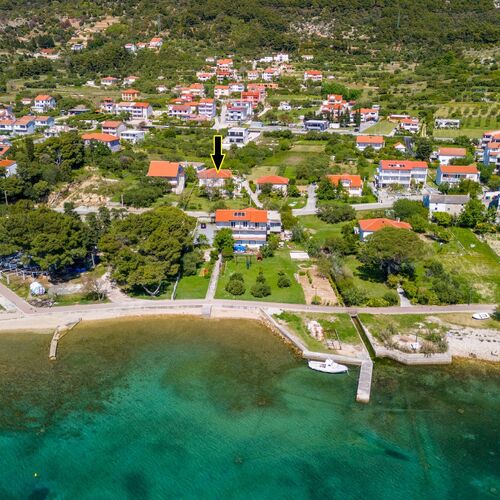 Apartments and Room Petar Banjol  2