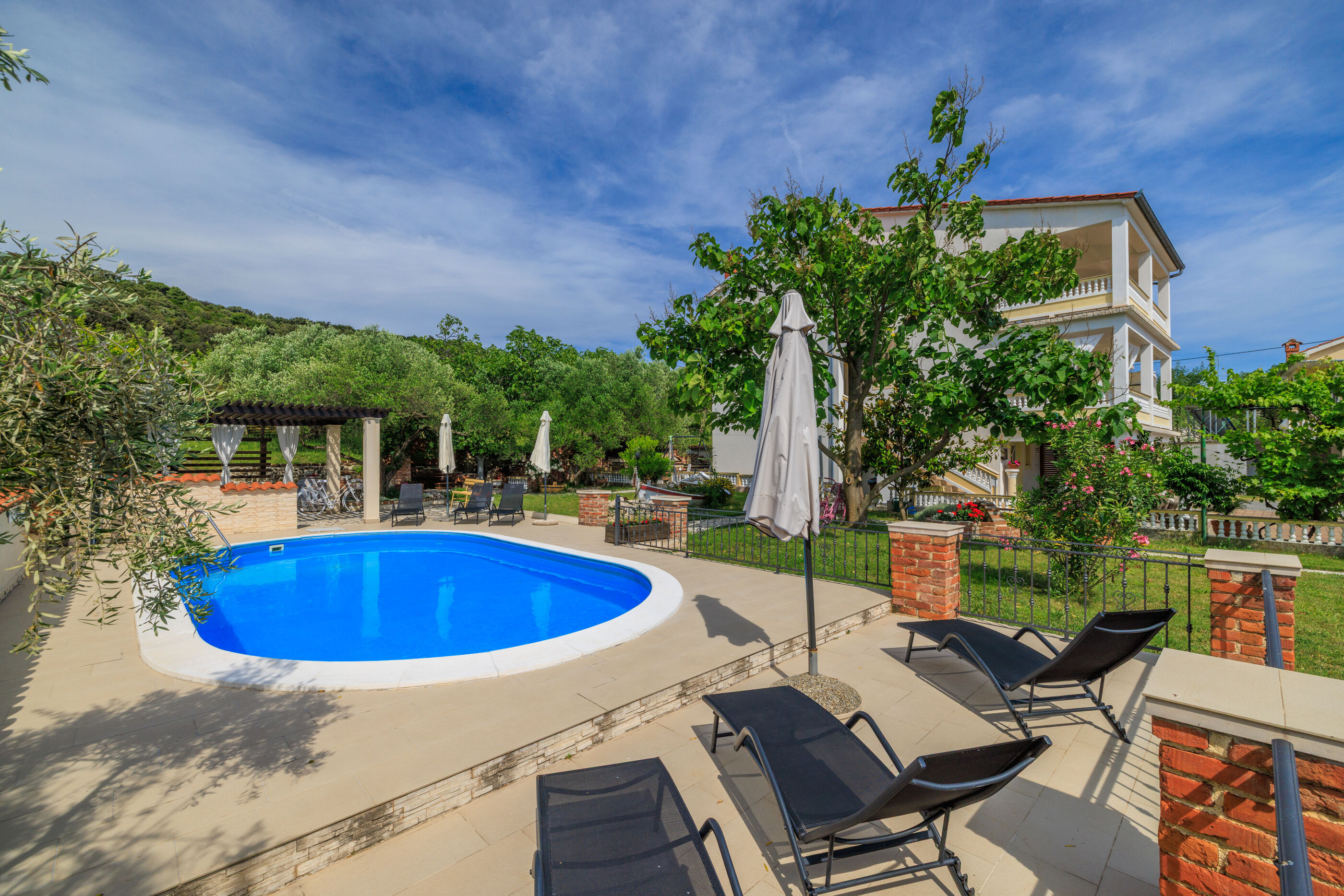 Apartments Roby Kampor