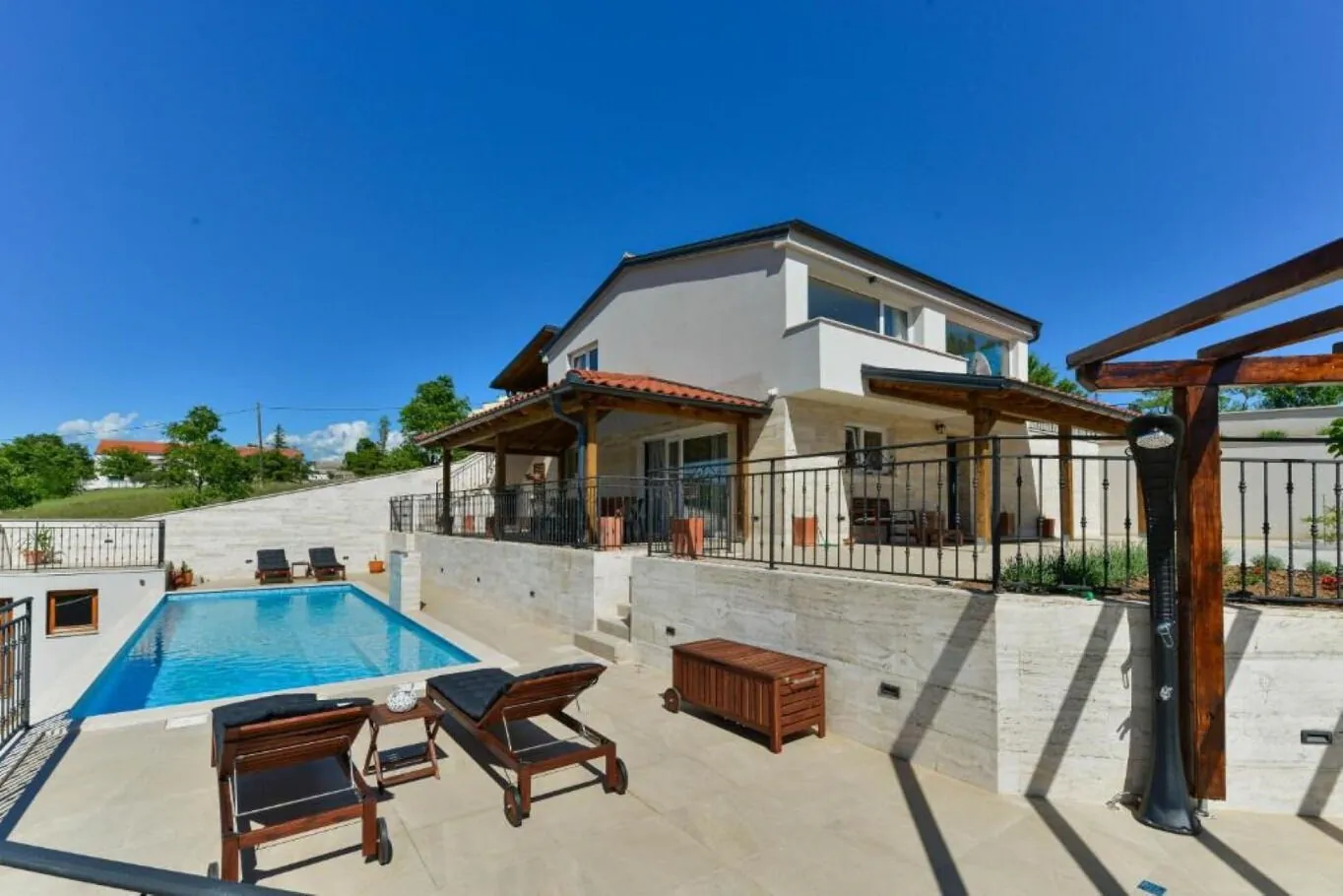House Kate Benkovac