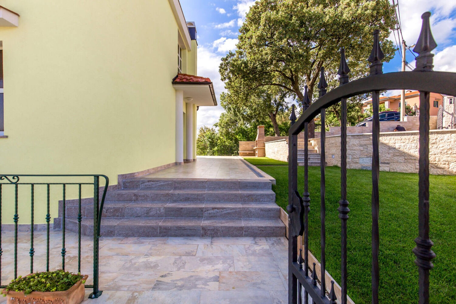 Apartments Igor Kostrena