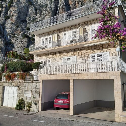 Apartments Ivan Omis II  3