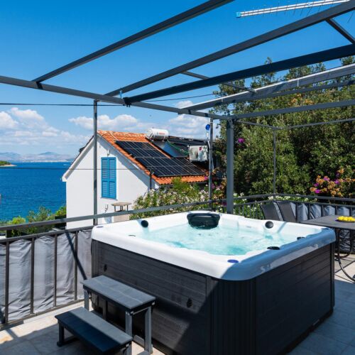 Apartman Nečujam - CDO236