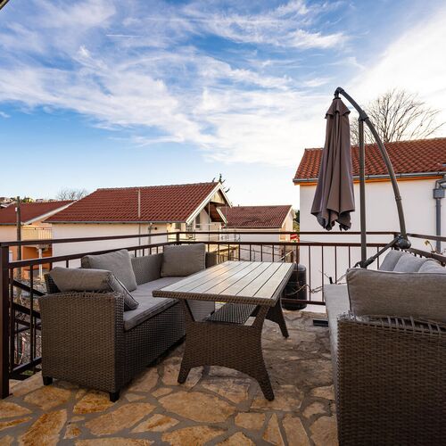 Apartman Gornji Karin - CDI951