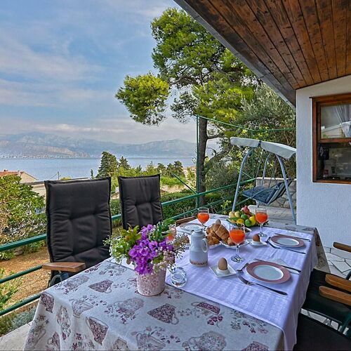 Vendégház Bol - CDB811