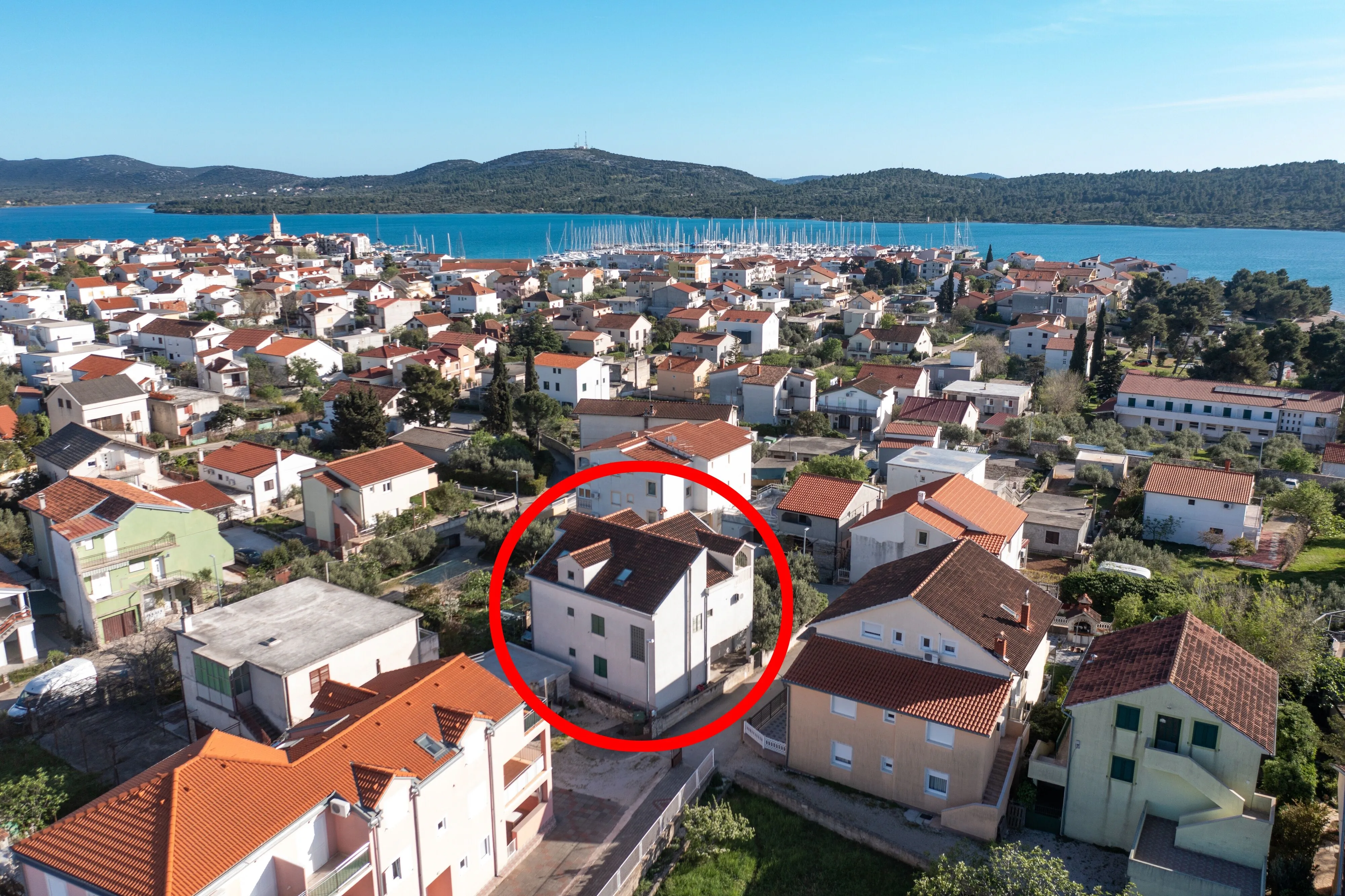 Apartmanok Parkolóhellyel Pirovac, Sibenik - 22567 Pirovac