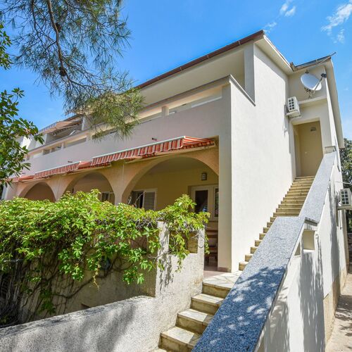 Apartment Oleandra Mandre