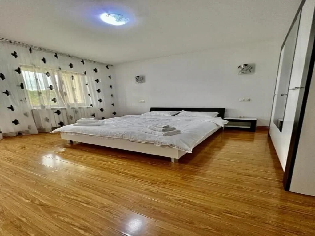 Casa Rus Leordina