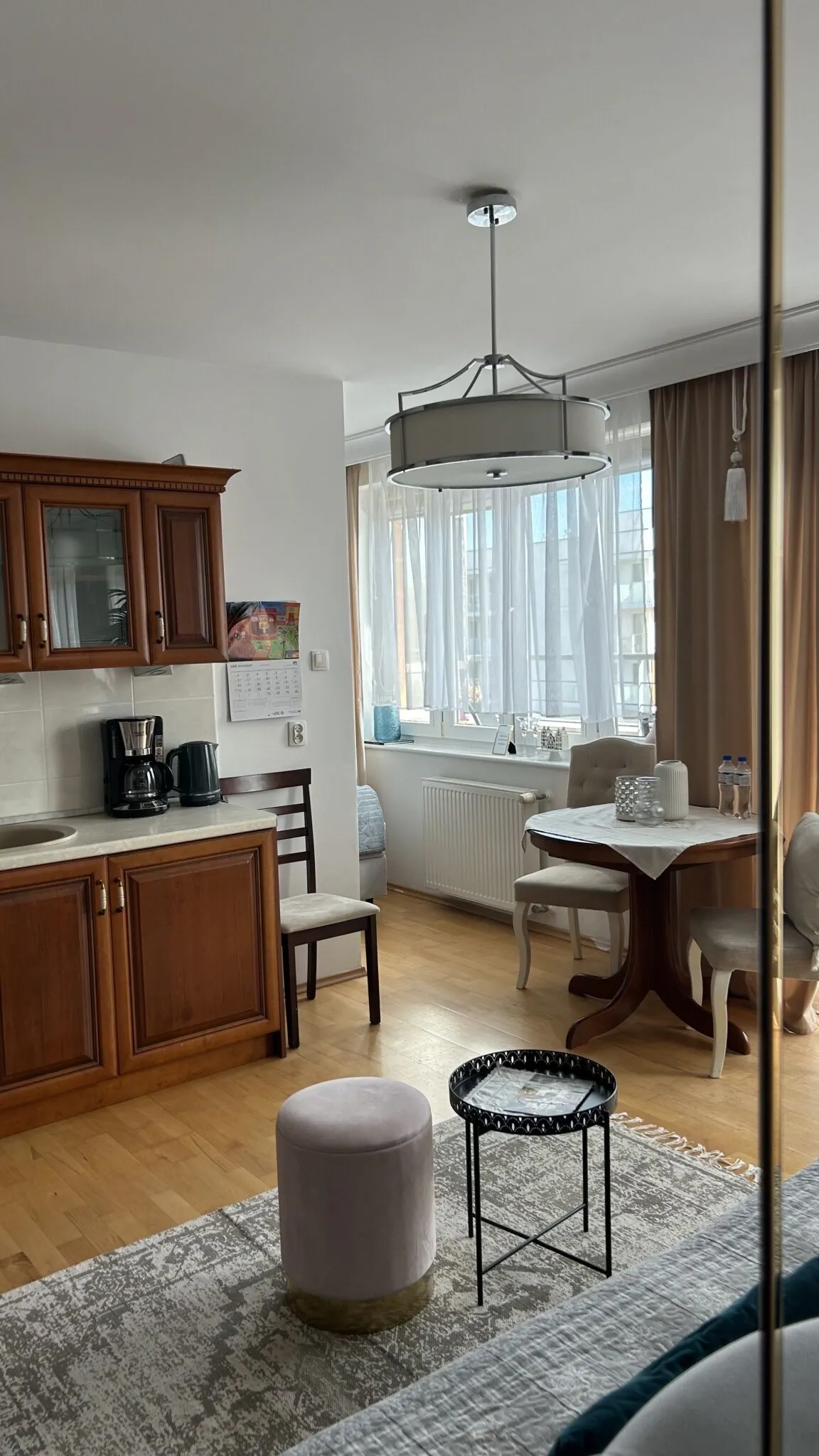 Unigue beige & gold apartment Kołobrzeg 