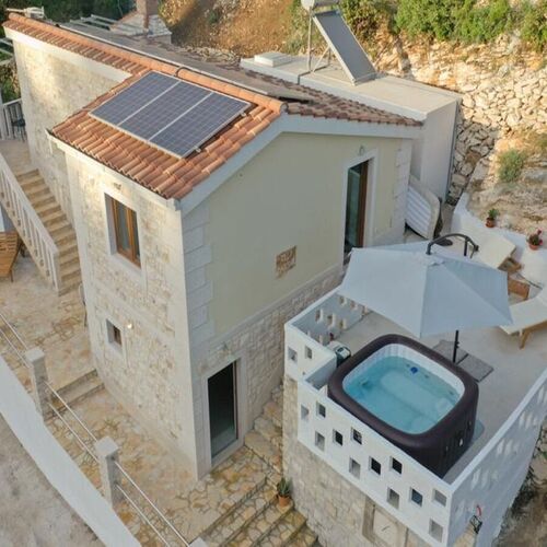 House Irena Pucisca  2