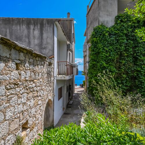 Apartment Tonći Igrane  2