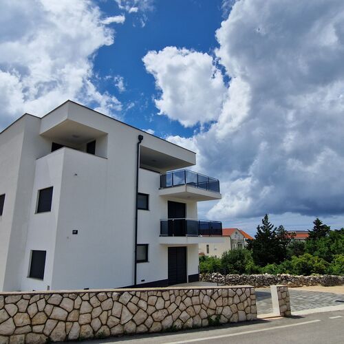 Apartments Matej Novalja